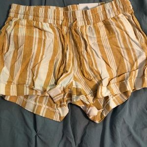 NWT Old Navy Shorts! Super comfortable size small